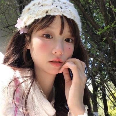 以泥为妆